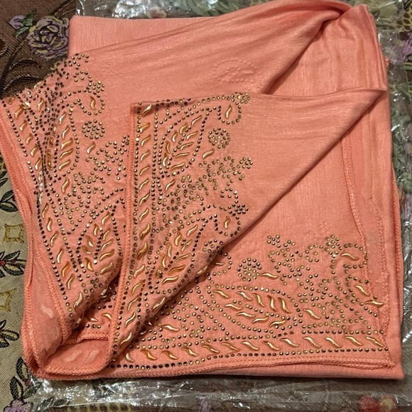 Hijab with Design Peach color made in Dubai UAE - Picture 6 of 8